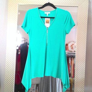 NWT CHAUS green zipper shark hem tunic blouse